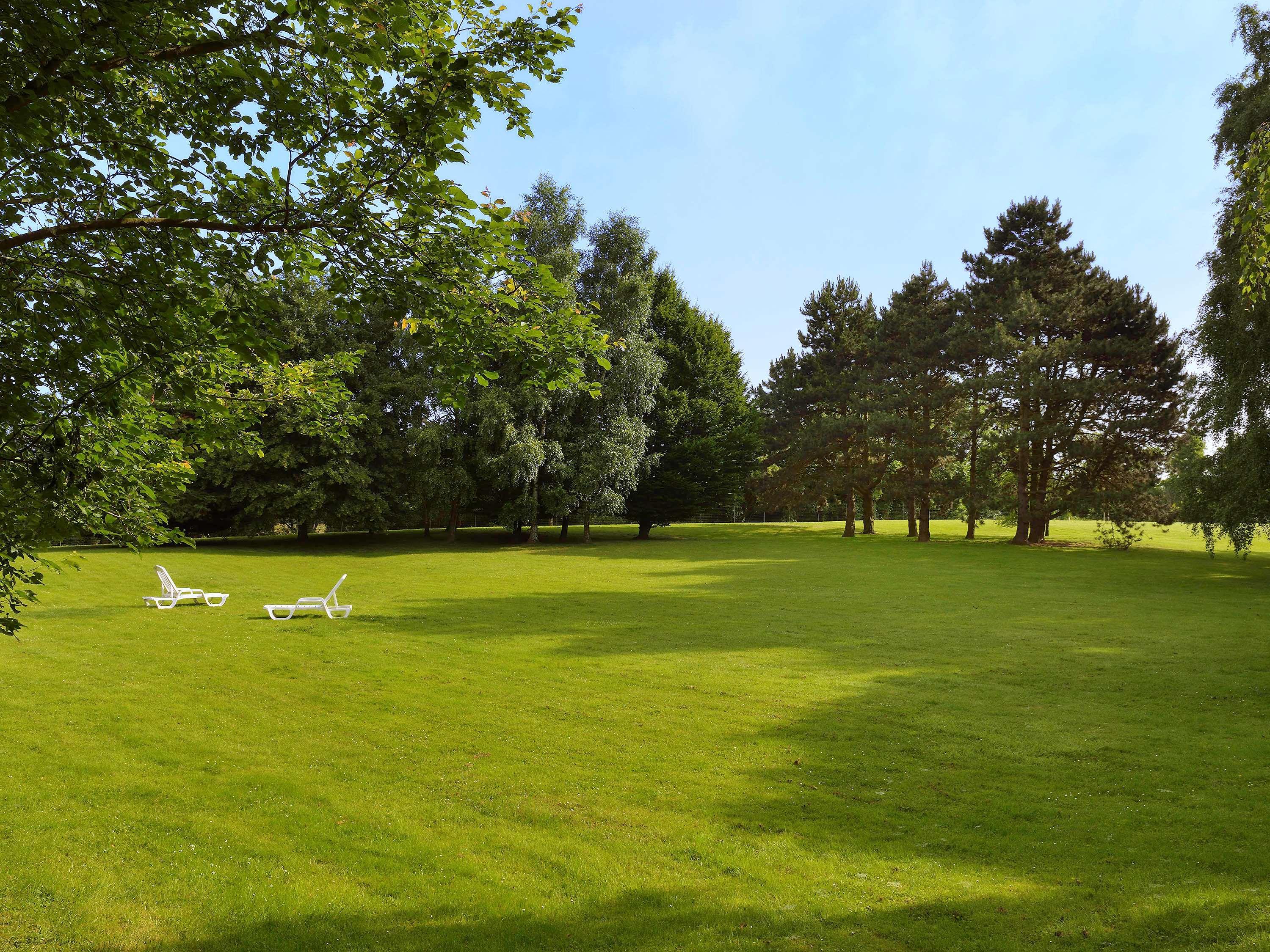 Novotel Bogor Golf Resort Exterior foto